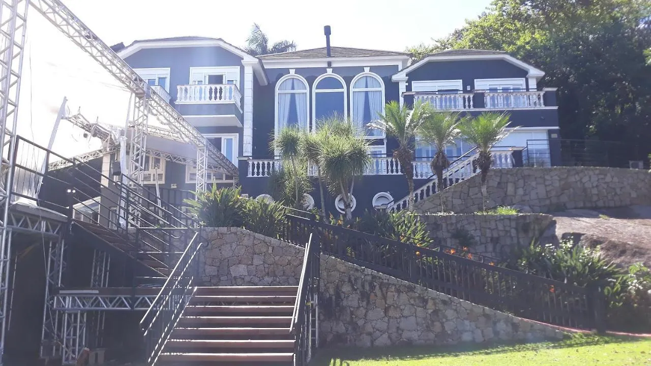 منزل للإقامة فندق Florianópolisفي  Casa Conceito Cacupe البرازيل