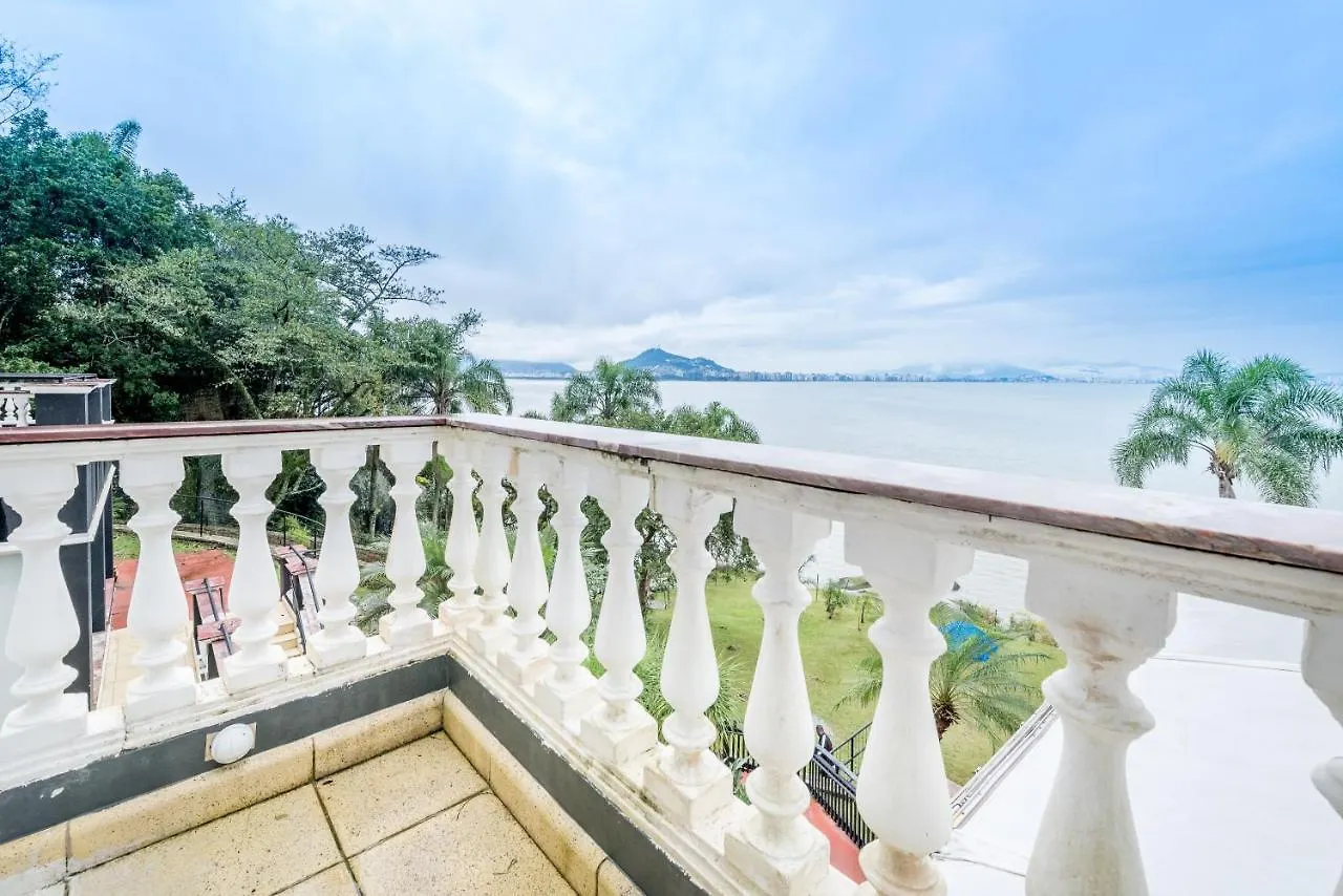 منزل للإقامة فندق Florianópolisفي  Casa Conceito Cacupe